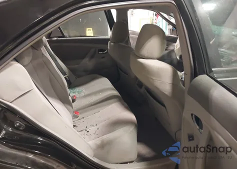 2010 Toyota Camry z USA, uszkodzony, nr VIN 4T1BF3EK8AU035281